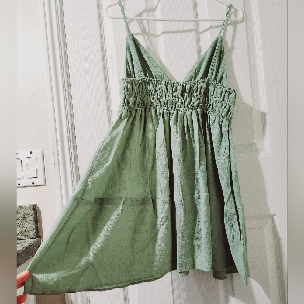 Dress - Picture 5 of 5